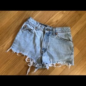 Vintage Levi’s shorts